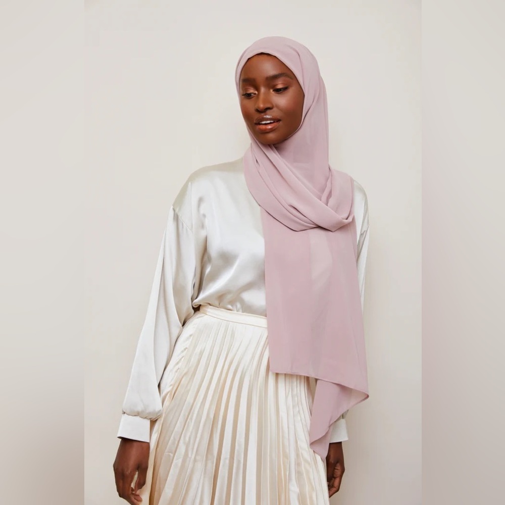 Voile Chic Luxury Chiffon Hijab in Bridal Rose